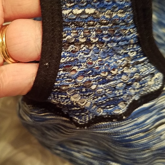 VS PINK Sports Bra - Picture 5 of 5